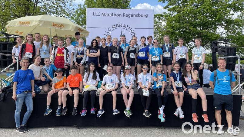 Beachtliche Plätze sicherten sich Läufer und Läuferinnen beim traditionellen Minimarathon in Regensburg. Bild: Georg Lang/exb
