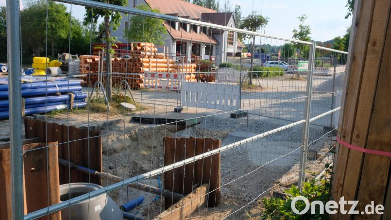 Die Sanierungskosten maroder Wasserversorgungsleitungen und von Abwasserkanälen, wie zum Beispiel in der Eschenbacher Straße, im Gebiet Nickelsee und in der Mühlbachstraße lassen das Haushaltsvolumen der Kommune und gleichzeitig die Verschuldung explodieren. Bild: do