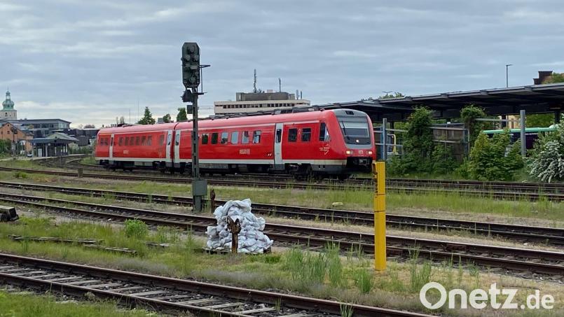 Weil der Amberger Bahnhof sehr nahe an der Altstadt ist, scheint ein P+R-Parkplatz hier der falsche Weg. Bild: ass