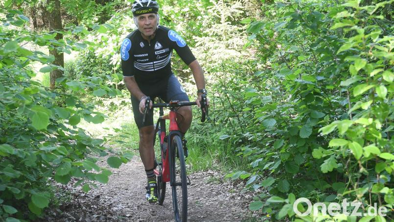 Georg Preisinger mit dem Gravelbike unterwegs in der Oberpfalz. Bild: Gabi Schönberger