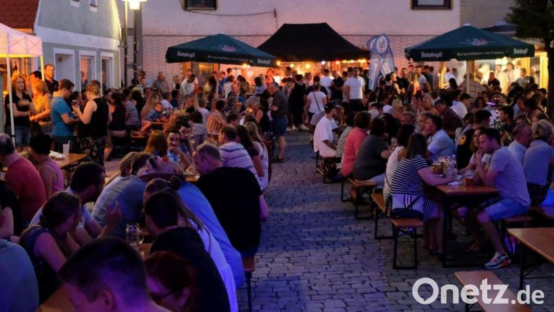 Ein lauer Sommerabend zog beim bislang letzten Bürgerfest im Jahr 2019 zahlreiche Besucher an. Bild: mab