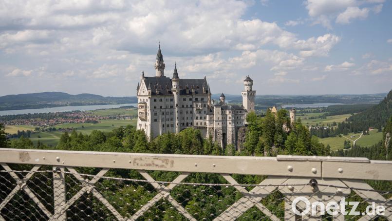 Ein Mann griff am Mittwoch zwei Frauen in der Nähe des weltberühmten Schlosses Neuschwanstein an und verletzt eine von ihnen schwer. Die Frau starb später. Bild: Frank Rumpenhorst