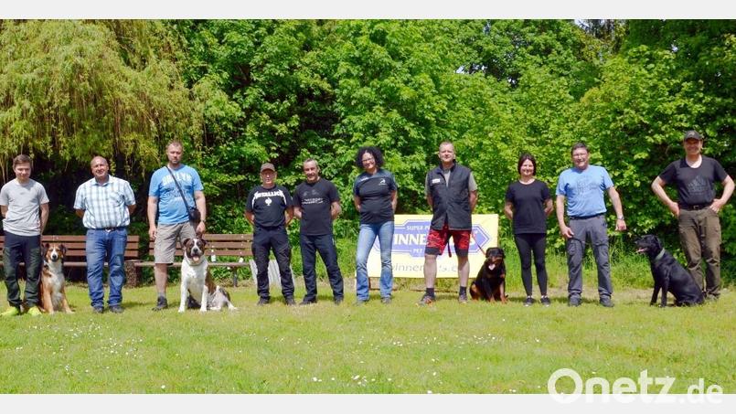 Das Gruppenbild zeigt die Teilnehmer der Frühjahrsprüfung. Bild: Zühlke/exb