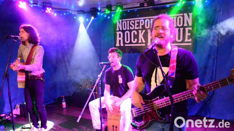 "Noisepollution Rockrevue" sind auf der "Live Stage" zu Gast. Bild: Kunz