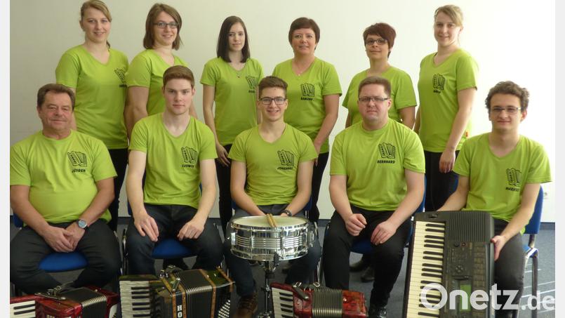 Das Akkordeonorchester der Musikschule Neustadt/WN spielt diesen Donnerstag, 22. Juni, bei der Neustädter Serenade auf. Bild: Stadt Neustadt/WN/exb
