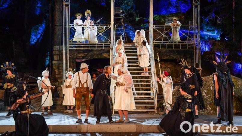 Wenn sich der Brandner Kaspar und der Boandlkramer zusammentun, dann ist Ärger im Paradies vorprogrammiert. Bild: Flo Miedl/Luisenburg-Festspiele/exb