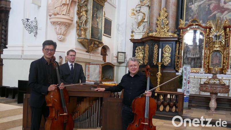 Wen-Sinn Yang zusammen mit Andreas Sagstetter und Hermann Heinrich (rechts) beim Konzert in der Basilika Waldsassen. Bild: Stefanie Heinrich/exb