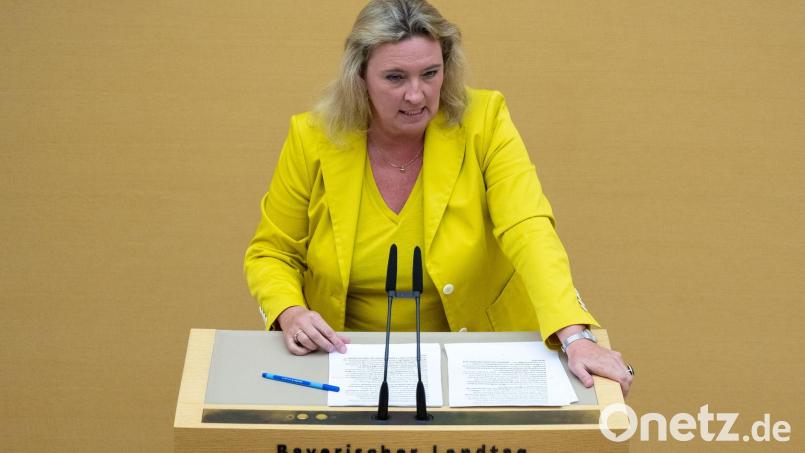 Kerstin Schreyer (CSU), ehemalige bayerische Ministerin für Wohnen, Bau und Verkehr, ist an Brustkrebs erkrankt. Archivbild: Sven Hoppe/dpa