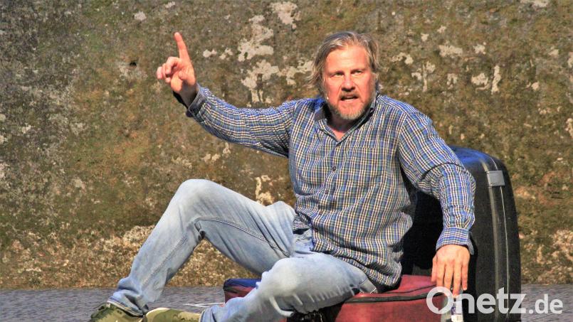 Martin Luding lieferte als "Caveman" eine erfrischende und mitreißende Vorstellung bei den Luisenburg-Festspielen. Nur ein Unwetter bremste ihn schließlich aus. Bild: stg