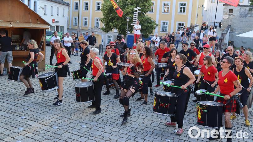 Stimmung pur verbreitet die Percussion-Gruppe Jalapenos. Bild: mfh