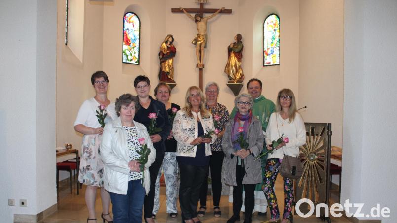 Geehrt wurden Frauen, die in den vergangenen 25 Jahren bei der Gestaltung von Familiengottesdiensten aktiv waren und sind. Bild: Pfarrei Expositur Steinmühle/exb