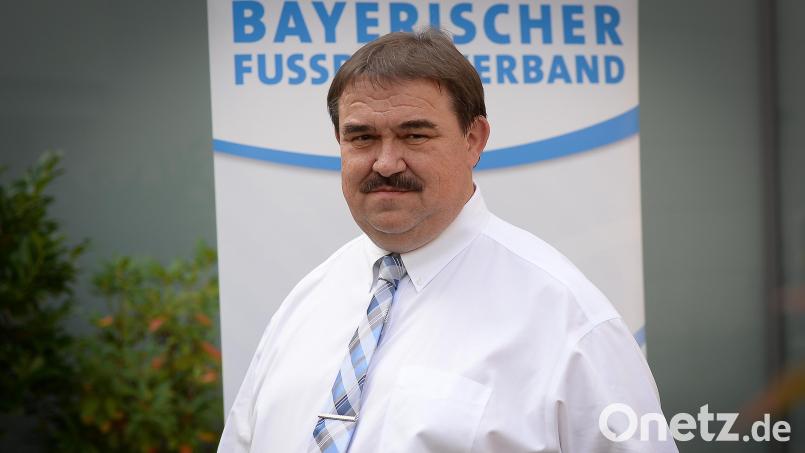 Frauen werden im Fußballkreis Amberg/Weiden wohl künftig vielerorts mehr Eintritt bezahlen müssen. Kreisspielleiter Albert Kellner versteht die Nöte der Vereine. Bild: Andreas Brückmann