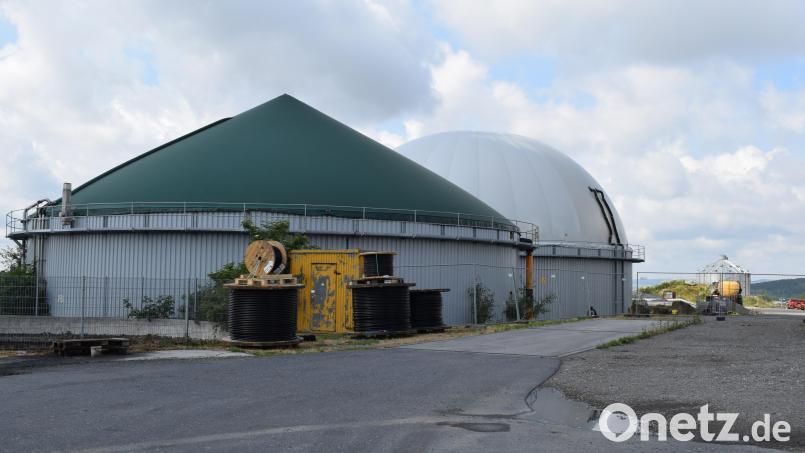 In der Biogasanlage in der Gemarkung Deindorf soll künftig Biogas in "grünes Biomethan" veredelt werden, das in das öffentliche Gasnetz eingespeist wird. Bild: bnr