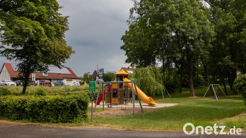Für den Spielplatz am Areal „Sauteich“ in Bärnau werden Sitzgelegenheiten gewünscht, teilte Stefan Schmidkonz (JWG) im Stadtrat mit. Bild: Susanne Forster