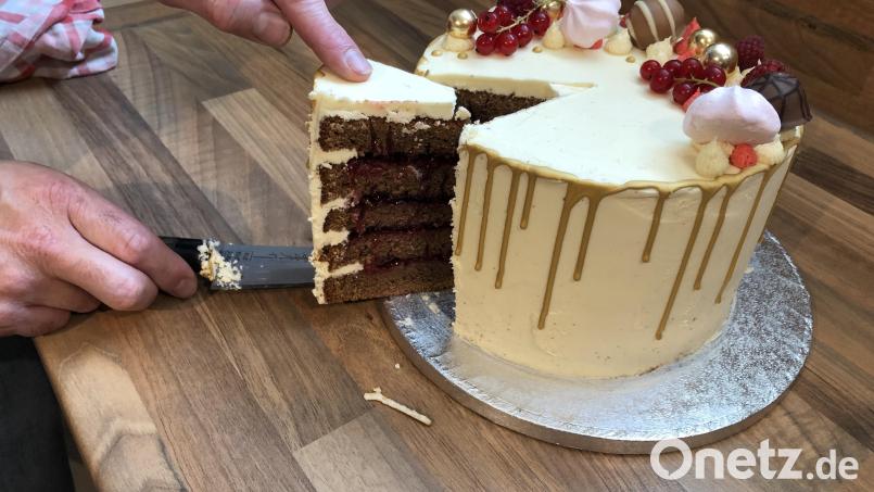 Ein Mann hat der Nachtschicht im Klinikum den Kuchen weggegessen. Symbolbild: Heike Unger