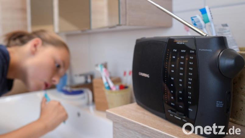 Radio gehört bei vielen Bürgerinnen und Bürgern zum Alltag. Symbolbild: Patrick Pleul/dpa