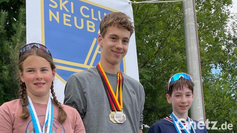Trio mit sechs Medaillen: Merle Uschold, Tobias Loos und Lukas Loos (von links). Bild: Iris Uschold/exb