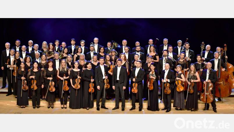 Der Filharmonie Hradec Králové gehören über 60 professionelle Musiker an. Das Neunburger Gala-Konzert am 2. Oktober leitet Gastdirigent Andreas Sebastian Weiser. Bild: V. Derner/exb