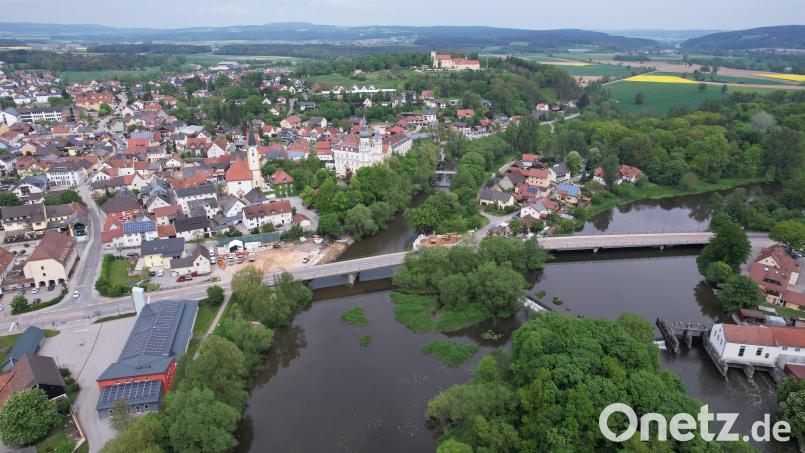 Die Erneuerung der Kleinen Naabbrücke in Schwarzenfeld steht bevor. Bild: Ingenieurbüro Grassl, München/exb