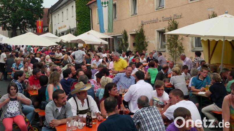 Dass die Waldthurner wissen, wie man feiert, zeigen sie heuer wieder beim Bürgerfest am Sonntag, 9. Juli. Archivbild: fvo