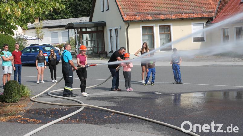 Auch in den Sommerferien 2023 will die Gemeinde den Kindern vor Ort etwas bieten. Auch die Georgenberger Feuerwehr ist wieder mit im Boot und veranstaltet einen Schnuppertag. Archivbild: pi