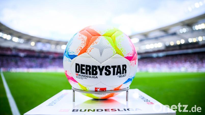 Mit der Partie Werder Bremen gegen den FC Bayern München startet am 18. August die Bundesliga-Saison 2023/24. Bild: Tom Weller/dpa