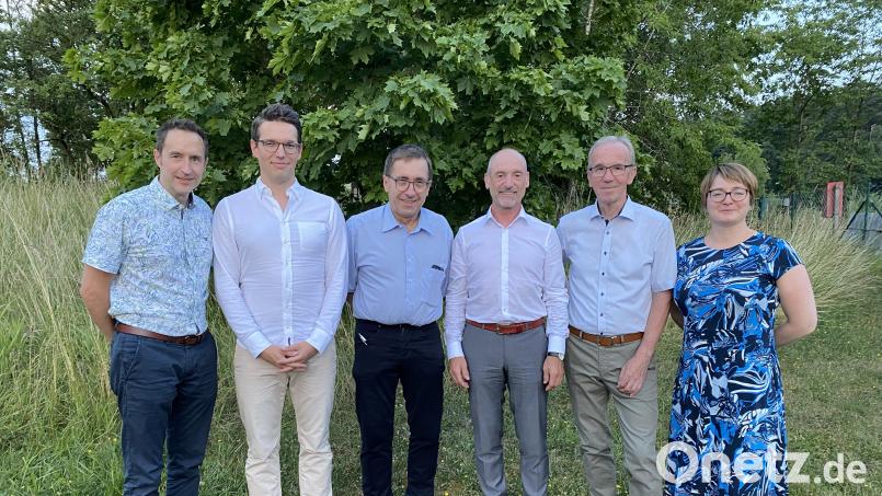 Das neue Präsidium des Lions Club Sulzbach-Rosenberg (von links): Lars Romfeld, Raphael Schmid, Präsident Klaus Gebel, Jürgen Schleicher, Werner Dürgner und die bisherige Präsidentin Katja Rödiger. Bild: ero