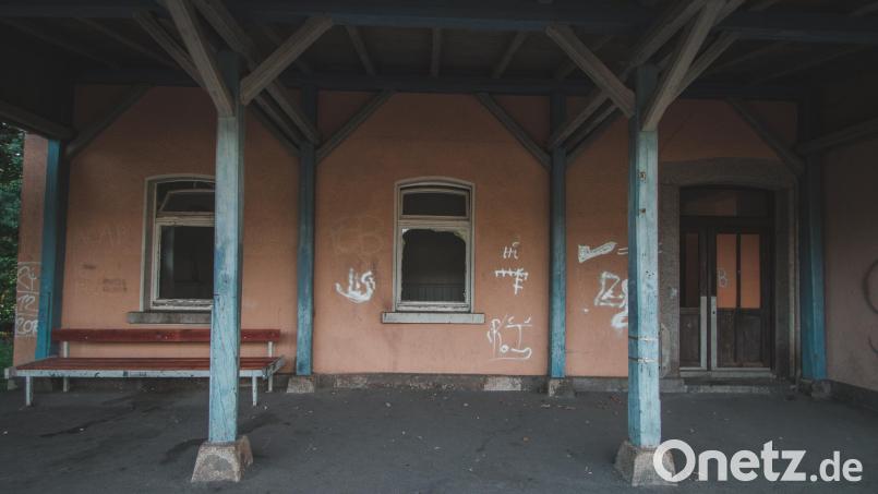 Der Bahnhof in Windischeschenbach bietet keinen schönen Anblick. Das soll sich ändern. Archivbild: Lukas Meister