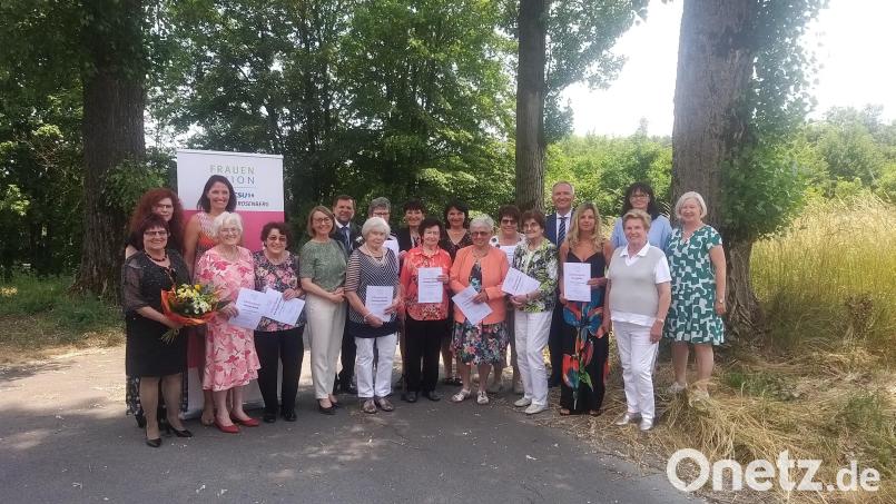 Im Zuge des Jubiläums &quot;50 Jahre Frauen-Union Sulzbach-Rosenberg&quot; gab es etliche Mitgliederehrungen. Bild: Marion Walter/exb