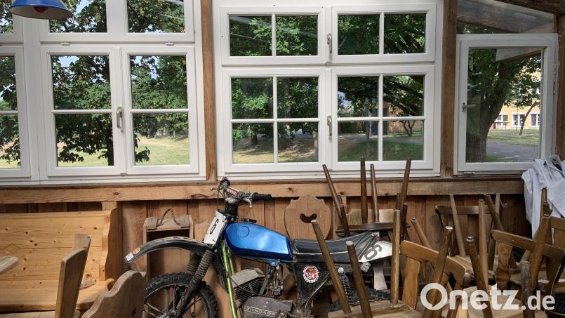 Es geht nicht nur um das Fahrgefühl auf der Straße, sondern auch ums Beisammensein: Die Räumlichkeiten des Motorradclubs Oberbibrach. Bild: Stefanie Roth