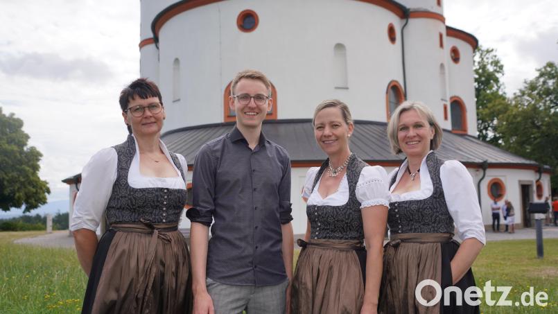An einen beeindruckenden Gottesdienst in der Kappl erinnern sich Andrea Götz (von links), Tom Zilbauer, Steffi Daubenmerkl und Doris Völkl, die sich auf die nächsten Auftritte freuen. Bild: fvo