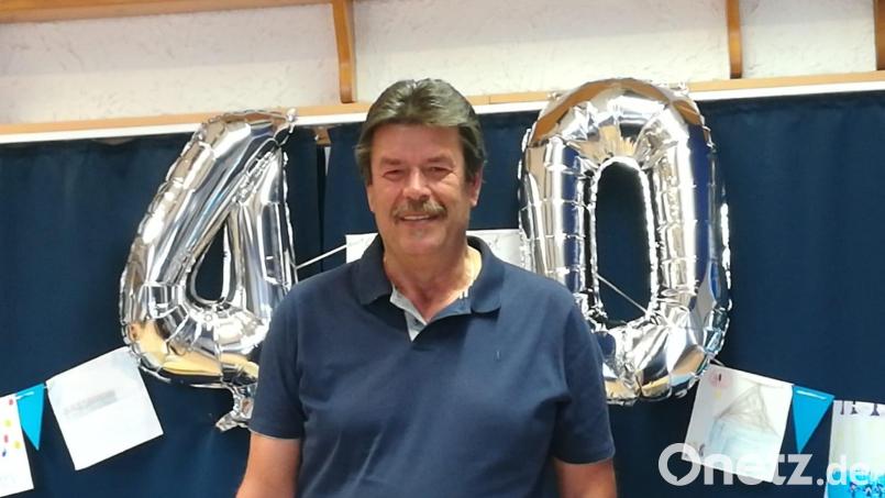Günther Daubner ist seit 40 Jahren Präsident der Faschings- und Tanzgesellschaft Helenesia. Bild: gis