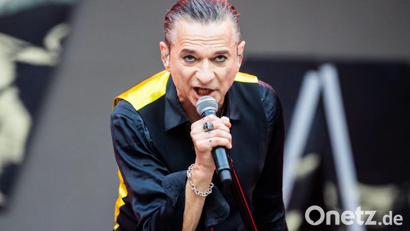 Frontmann Dave Gahan von Depeche Mode am 7. Juli 2023i m Olympiastadion Berlin. Bild: Christoph Soeder/dpa