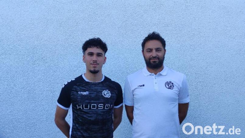 Gebenbachs Sportlicher Leiter Erdal Izmire (rechts) und Kevin Acosta Marquez. Bild: Erdal Izmire/exb