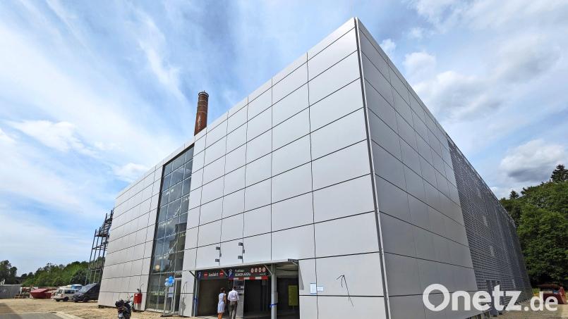 Das neue Parkhaus auf dem Benker-Areal hat 5,3 Millionen Euro gekostet. Bild: fph