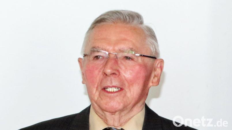 Adolf Dendorfer trug den Geist des BRK-Gründers Henry Dunant weiter. Nun verstarb er im Alter von 86 Jahren. Bild: exb/BRK-Kreisverband