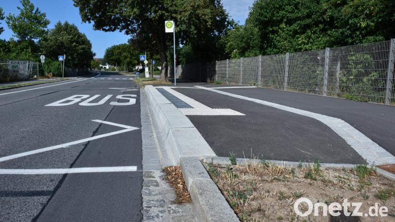 Die Stadt Amberg arbeitet weiter daran, die Sicherheit von Busfahrgästen und Radfahrern zu erhöhen, wie hier am Haager Weg und an der Gailoher Hauptstraße. Bild: Stephan Huber