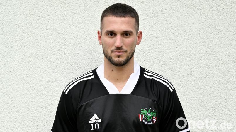 Mergim Bajrami erzielte das 1:0 für die DJK Ammerthal gegen Fortuna Regensburg. Bild: Hubert Ziegler