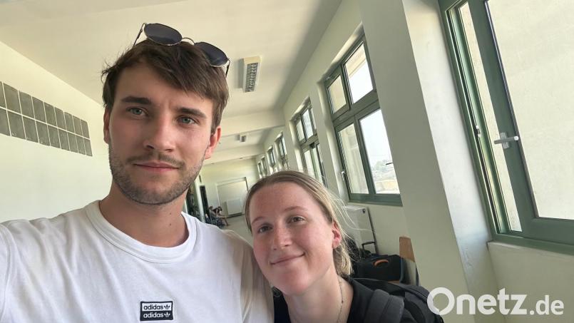 Michael Kerscher und Sara Baumer aus Roding kamen in einer Schule unter. Bild: Michael Kerscher/exb