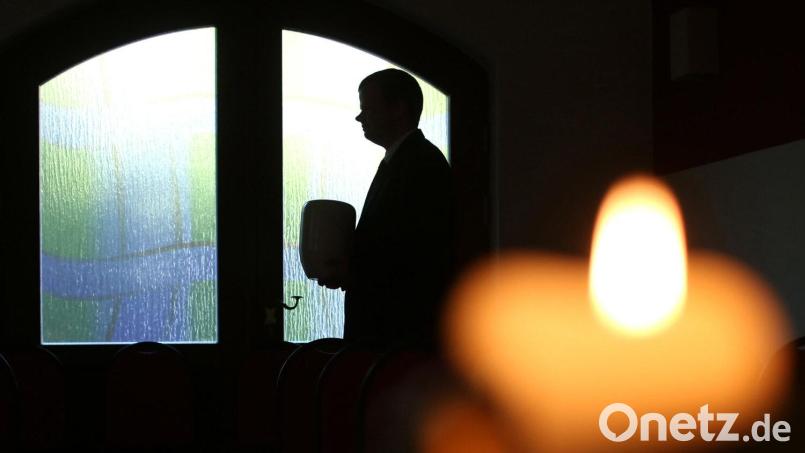 Der Moosbacher Franz Balk starb im Alter von 89 Jahren. Symbolbild: Sebastian Willnow/dpa