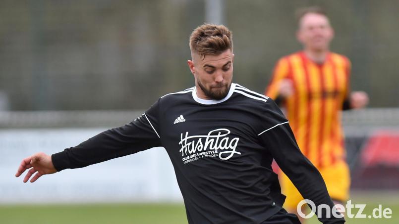 Dominik Häffner (Szene aus einem früheren Spiel) wollte eigentlich kürzertreten, jetzt ist er beim TSV Detag Wernberg wieder voll dabei. Bild: af