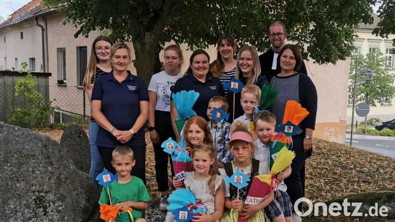 Die Vorschulkinder nahmen Abschied vom evangelischen Kindergarten Regenbogen. Bild: Steffi Urban/exb