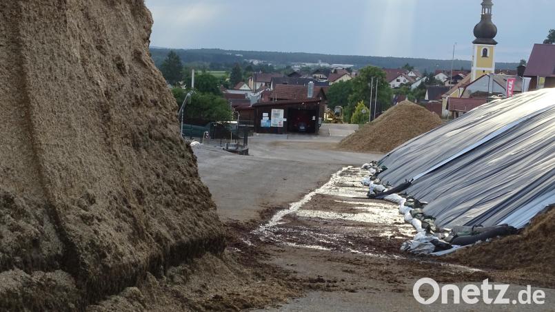 Aus der Biogasanlage des Grafen zu Eltz kann Fernwärme abgeleitet werden. Zunächst soll das für einen Teil von Wolfring zur Realität werden. Dem Vernehmen nach aber könnte das Wärmeaufkommen für das ganze Dorf reichen. Bild: Houschka