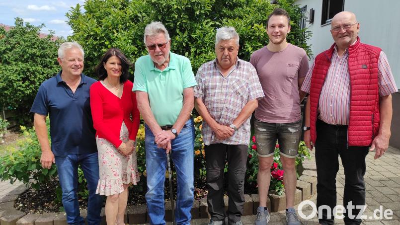 Die neue Vorstandschaft des Fördervereins des SC Kirchenthumbach mit (von links) Hubert Lohner, Caroline Sobirey, Hermann Paulus, Norbert Geyer, Christian Perl und Heinz Biersack. Bild: msk