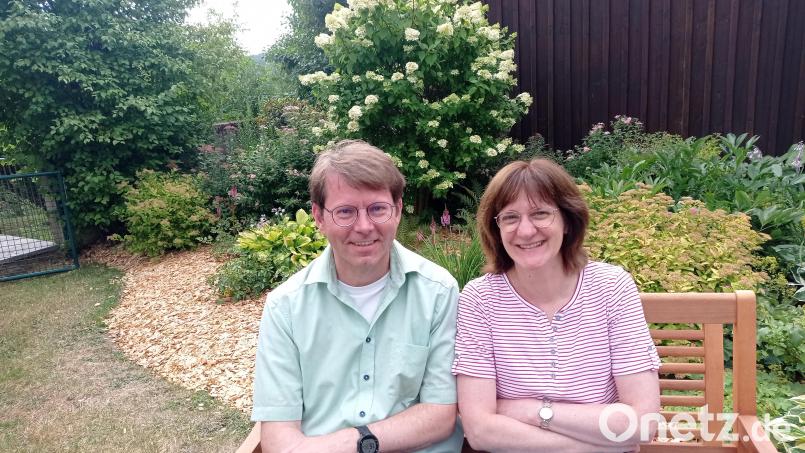 Andreas und Cornelia Kraft freuen sich auf die neue Aufgabe in Mitterteich, Wiesau und Tirschenreuth. Sie sind sich sicher, dass der Kontakt zu den Waldershofer und Neusorger Gläubigen so schnell nicht abreißt. Bild: fpoz