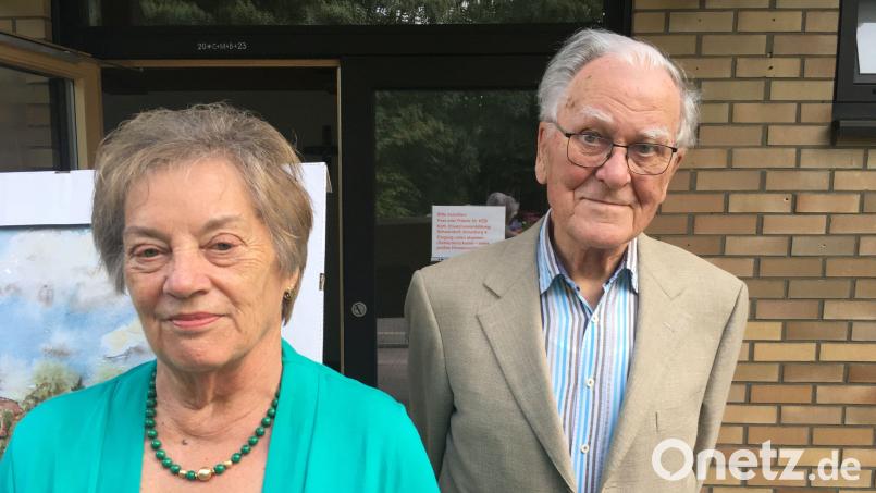Karin Bretschneider und Rudolf Seitz gehören seit über 70 Jahren zu den Chorsängern auf dem Kreuzberg. Bild: Held