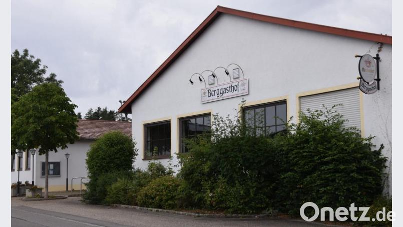 Die Gemeinde Ebermannsdorf sucht für den Berggasthof einen Pächter. Bild: bö