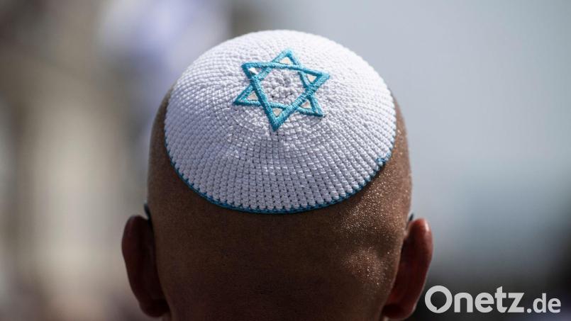 Antisemitische Vorfälle in der Oberpfalz: Experten vermuten eine hohe Dunkelziffer. Symbolbild: Boris Roessler/dpa