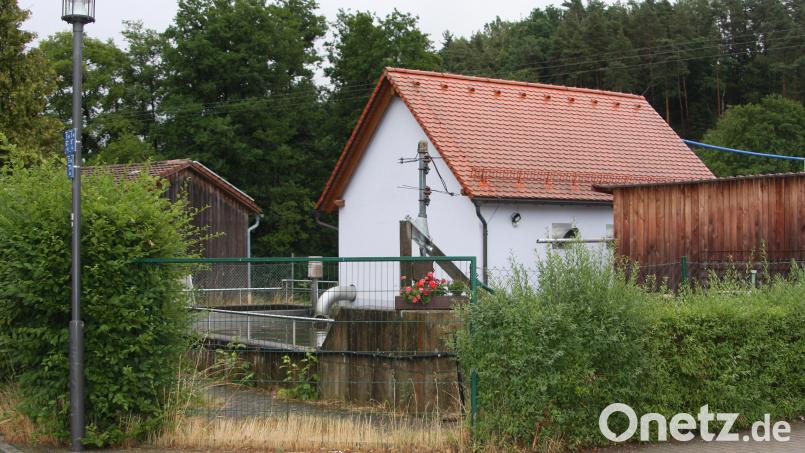 Vom Falkenberger Bauhof (Bild) aus wird das Abwasser zum Klärwerk nach Schönhaid gepumpt. Die Stromkosten sind enorm. Bild: wro