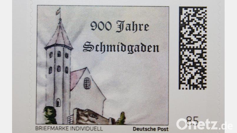 900 Jahre Schmidgaden: Zum Gemeindejubiläum können extra dafür gestaltete Briefmarken erworben werden. Bild: ral